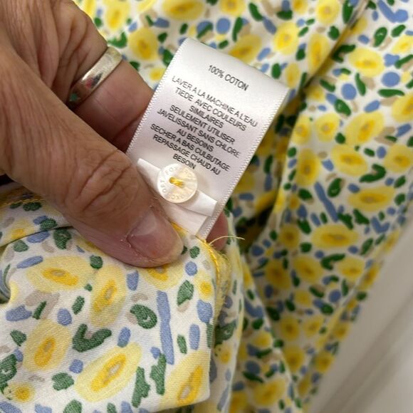 Foxcroft Size 16 Wrinkle Free 3/4 Sleeve floral blouse.  Like new - Picture 4 of 10